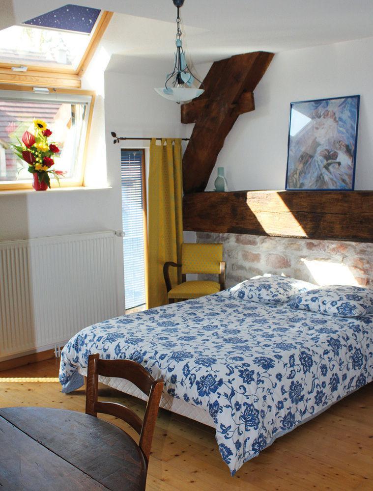 Bed and Breakfast Le Lavoir Peintre Exterior foto